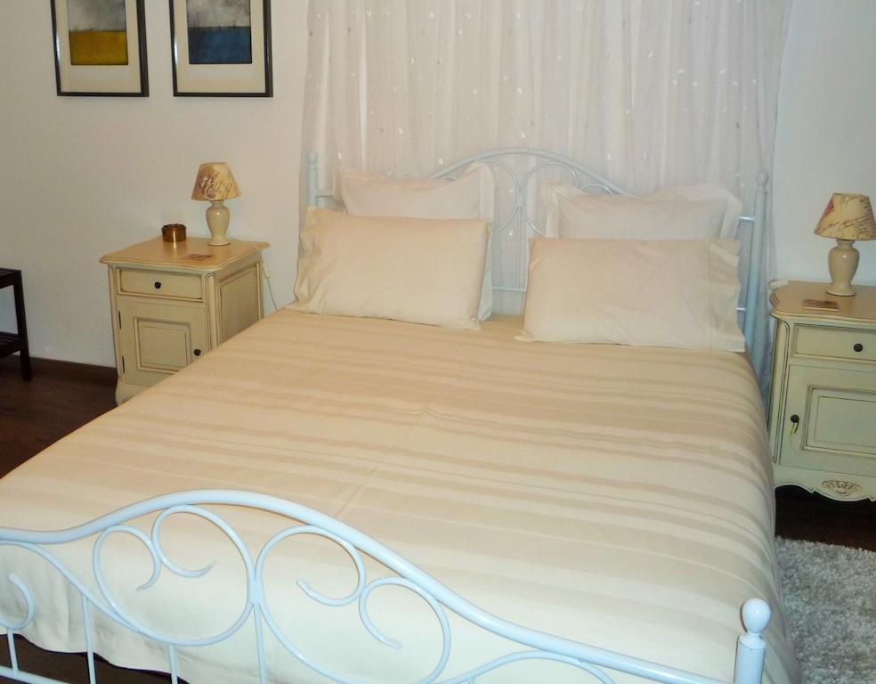 Bed and Breakfast Chez Edèll Monpazier Habitación foto